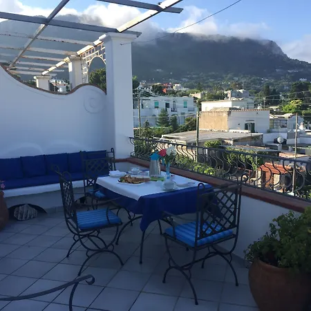 Bed & Breakfast La Ninfa Di Capri 4*