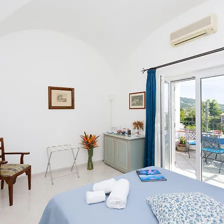 Panzió La Ninfa Di Capri 4*