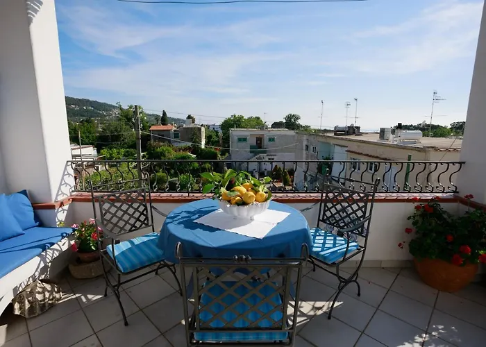 Bed & Breakfast La Ninfa Di Capri 4*