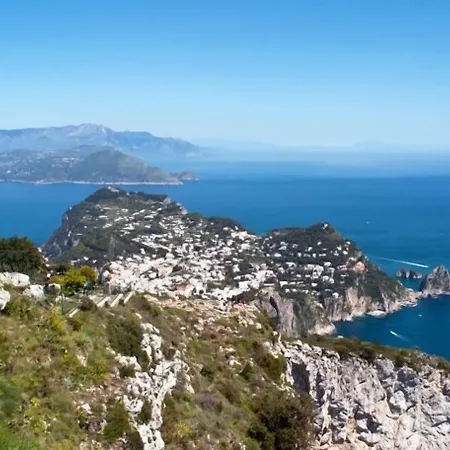 La Ninfa Di Capri Анакапри